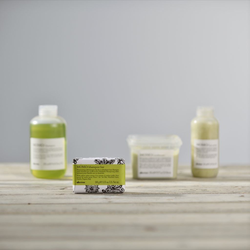 Davines MOMO Shampoo Bar: Moisturizing Solid Shampoo for Dry or Dehydrated Hair 100g